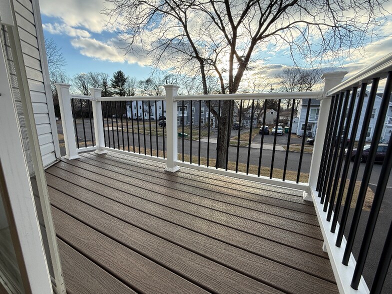 Building Photo - 713 Timber Ln