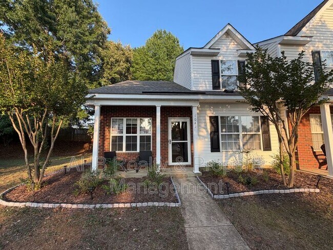 Building Photo - 1047 Oak Blossom Way
