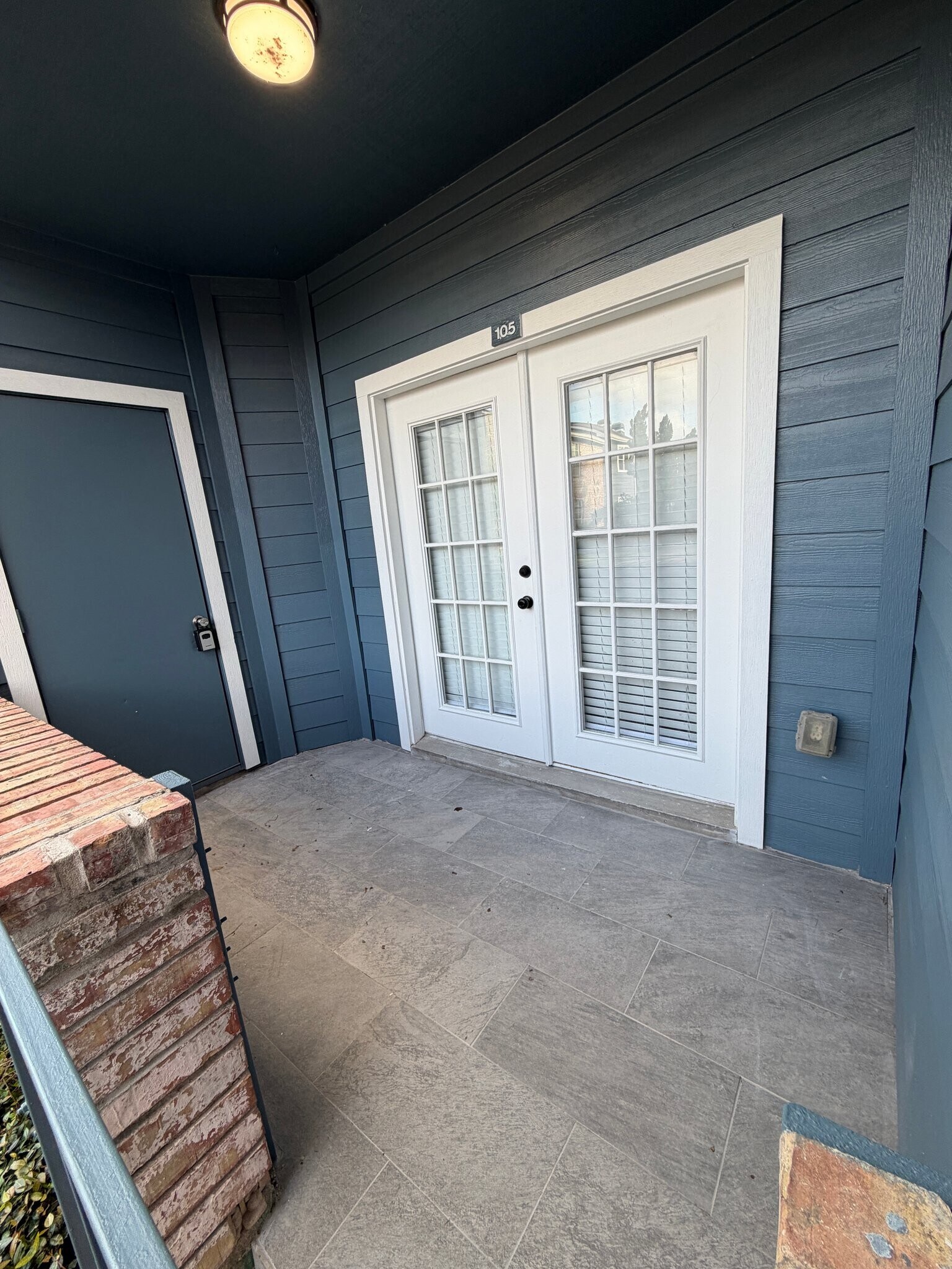 Building Photo - 2323 Fairwind Rd