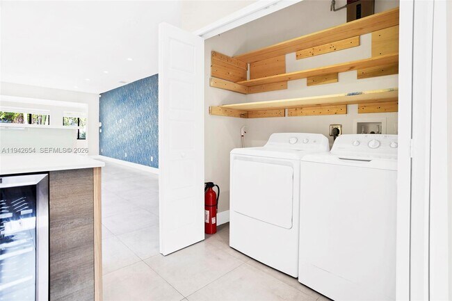 Building Photo - 1744 SW 22nd Terrace