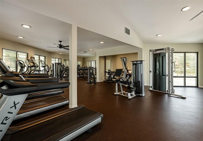 Building Photo - 10120 Boca Entrada Blvd