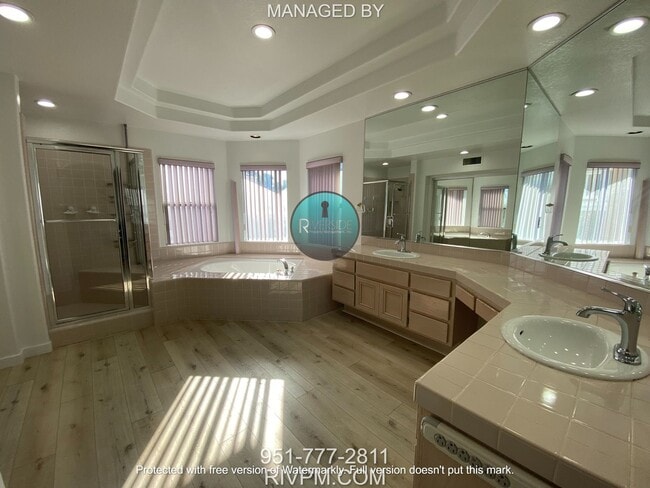 Building Photo - Step into luxury with this expansive 5 bed...