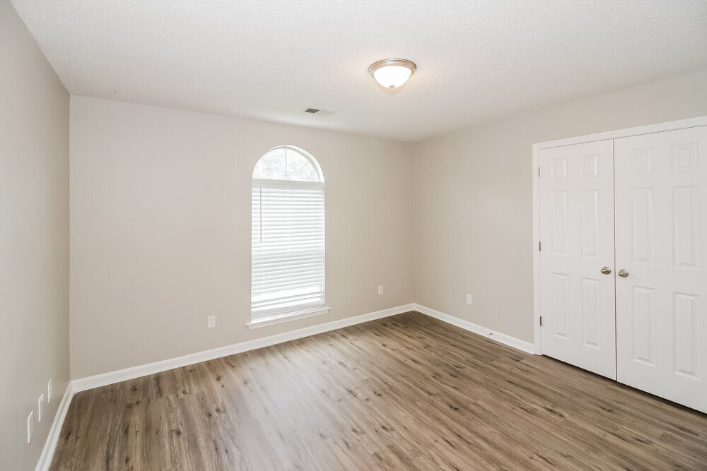 Building Photo - 6465 White Hawk Ln