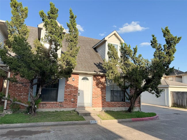 Building Photo - 8631 Mapletwist St