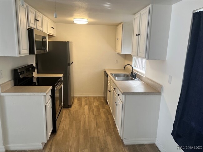 Building Photo - 8 W Murray St