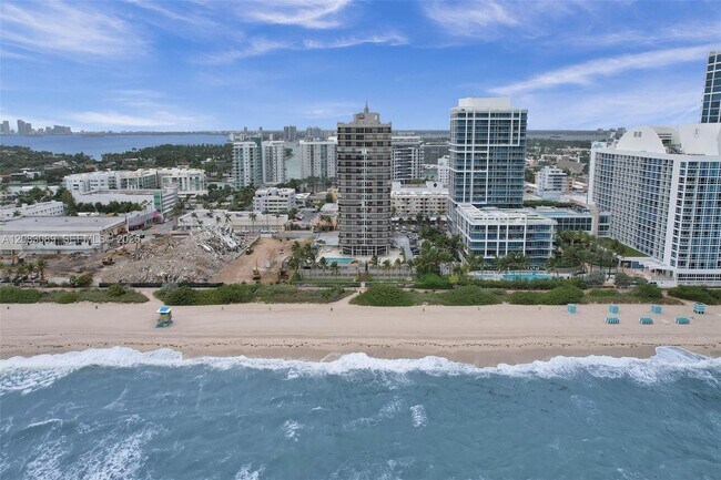 Building Photo - 6767 Collins Ave