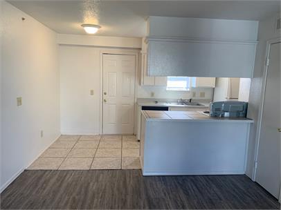 Building Photo - 6100 MacArthur Park Ln