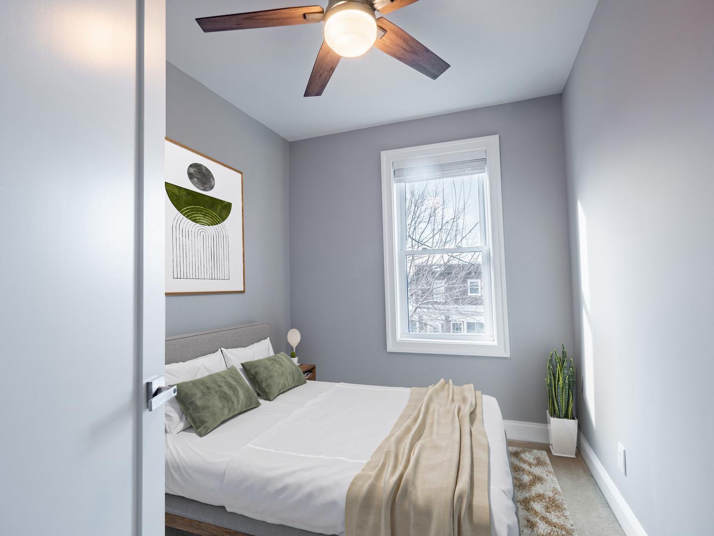 Building Photo - Elegant Petworth townhouse near Rock Creek...