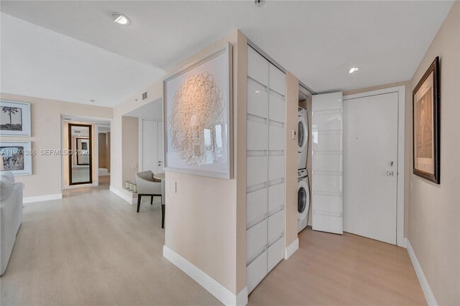 Building Photo - 6700 Indian Creek Dr