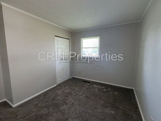 Building Photo - 5001 Arrowhead Blvd