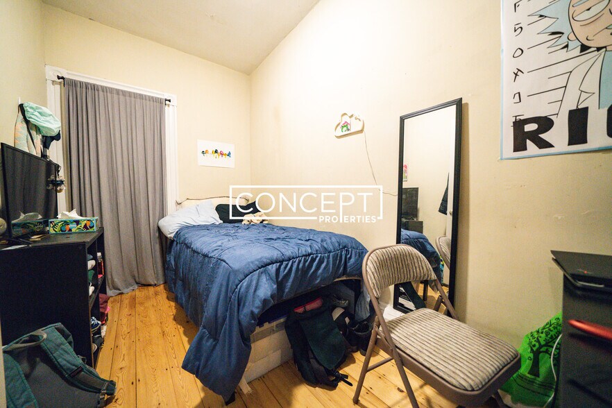 Building Photo - 135 St Alphonsus St