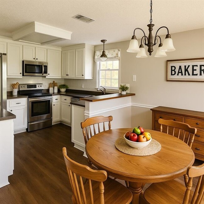 Building Photo - 211 Lucas Way