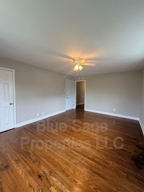 Building Photo - 56 W Albemarle Ave