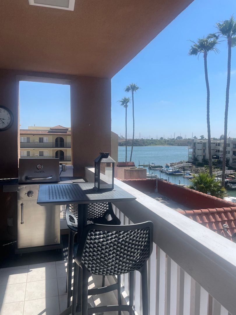 Building Photo - 4705 Marina Dr