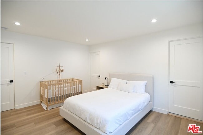 Building Photo - 1430 Stearns Dr