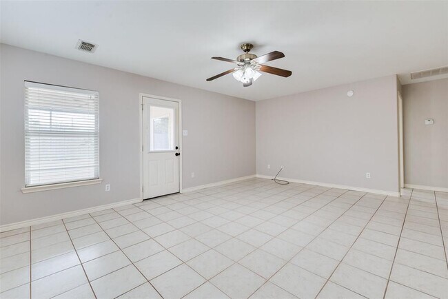 Building Photo - 12110 English Brook Cir