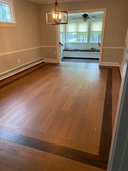 Dining Room - 30 S Muhlenberg St