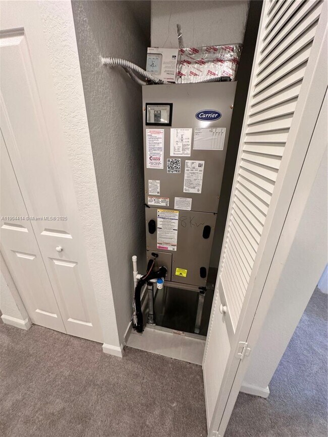 Building Photo - 11884 NW 47th Manor