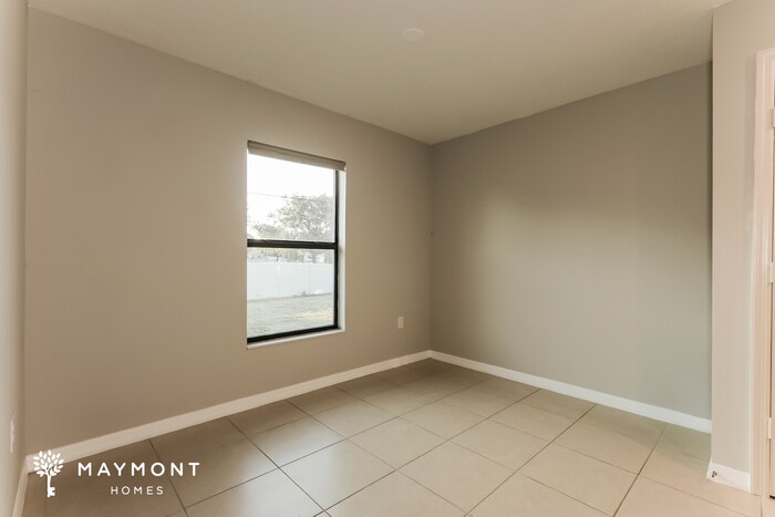 Building Photo - 1113 Brenton Leaf Dr