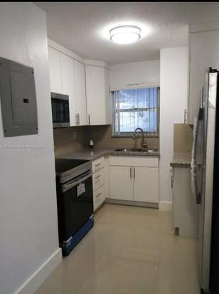 Building Photo - 110 Fontainebleau Blvd