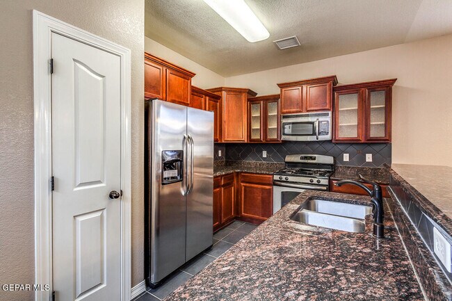Building Photo - 12664 Paseo Rae Ave