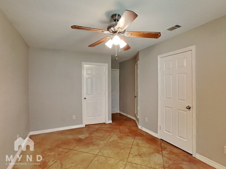 Building Photo - 226 Walnut Bend Rd