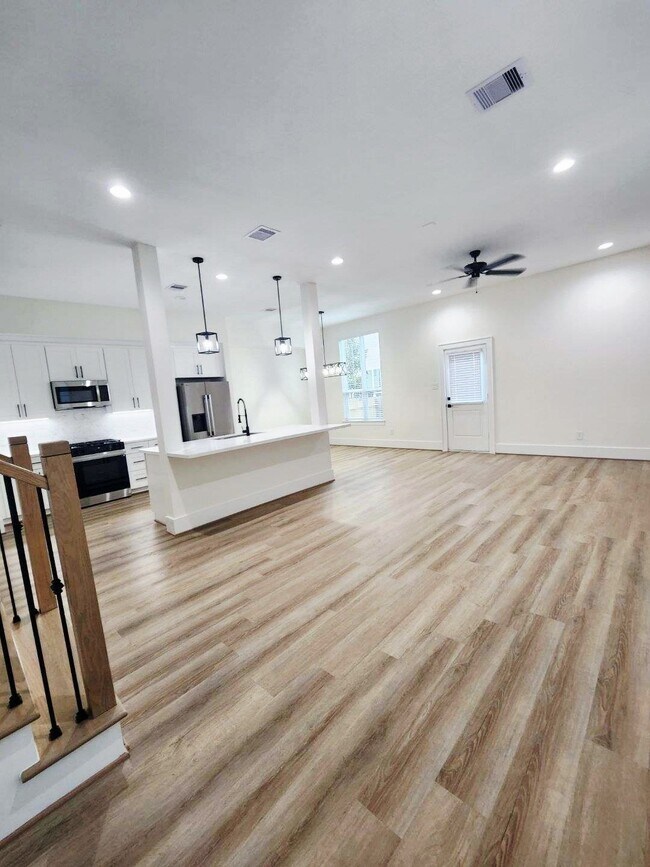 Building Photo - 1807 Palmetto Landing Dr