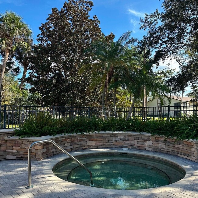 Building Photo - 2500 Winding Creek Blvd