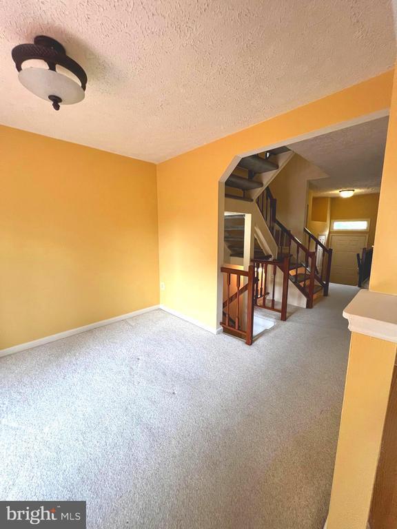 Building Photo - 401 Fleece Flower Dr