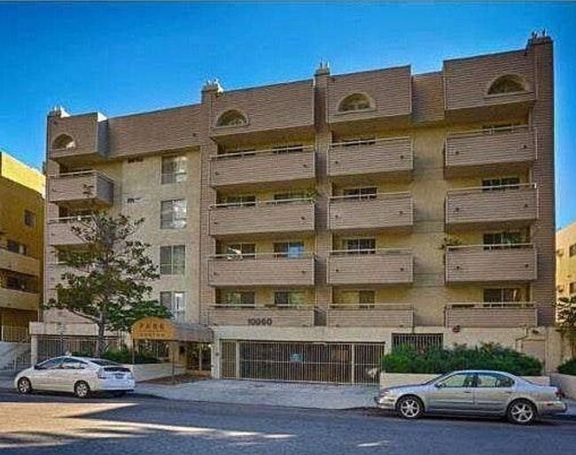 Building Photo - 10960 Ashton Ave