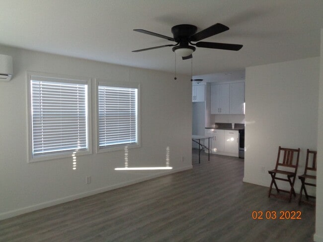 Building Photo - Cute and Cozy Ranch Style Home in East Lan...