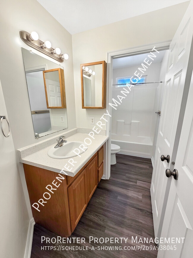 Building Photo - 551 S 375 W