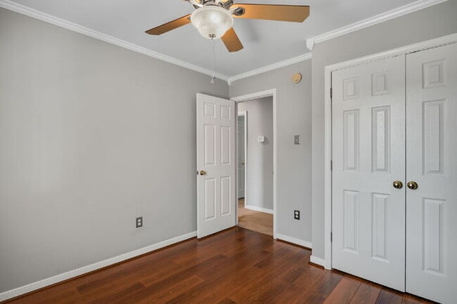 Building Photo - Beautiful 2-Story Home with Florida Room, ...