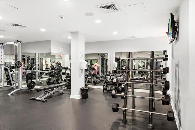 Building Photo - 1250 S Miami Ave