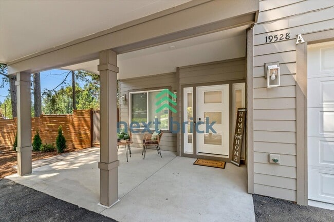 Building Photo - Spacious 3-Bed Home with 2.5 Baths in Prime Bothell Location – 2500 Sq Ft of Comfort!