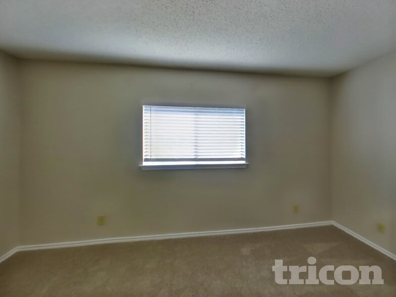 Building Photo - 6714 Barton Rock Ln