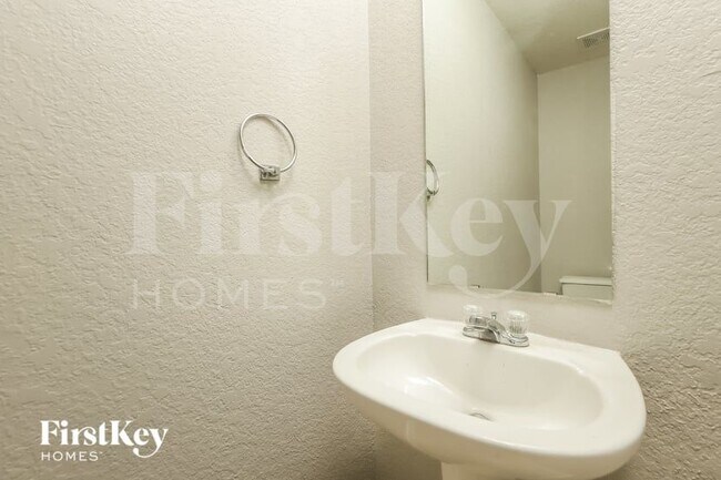 Building Photo - 4522 Safe Hbr