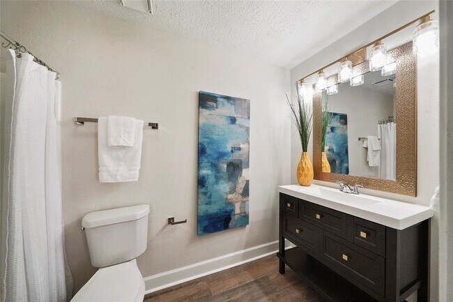Building Photo - 9318 Beringwood Dr
