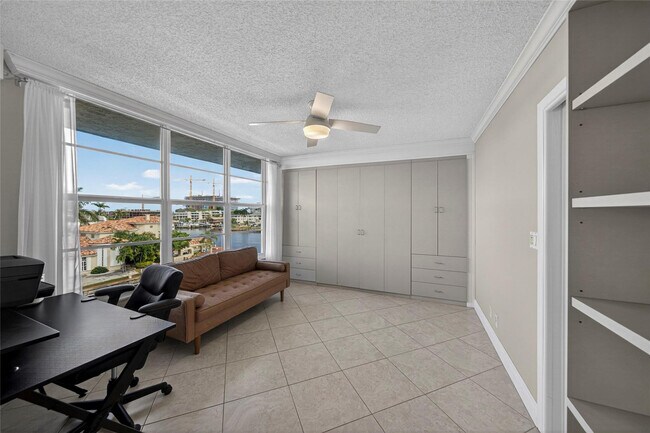 Building Photo - 3180 NE 48th Ct