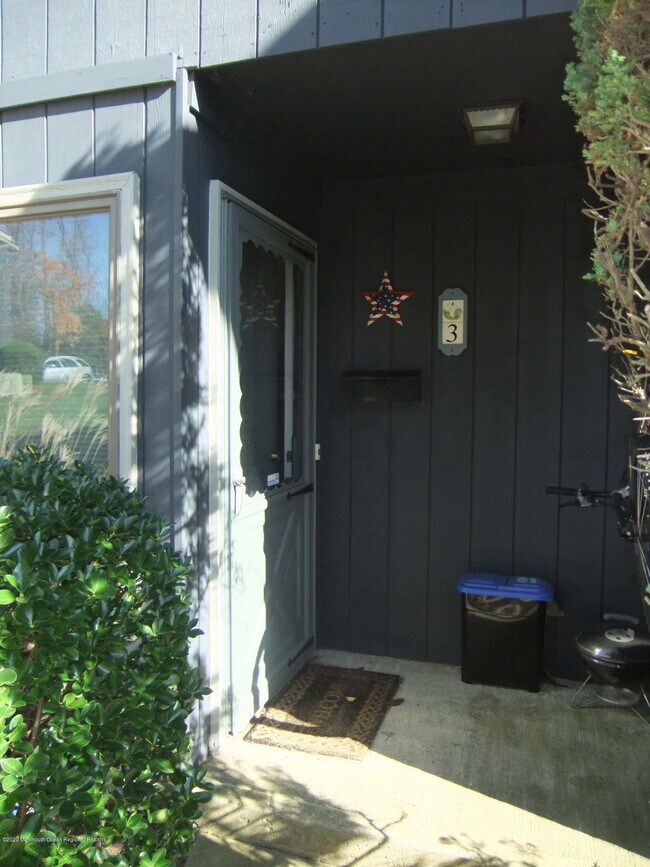 Building Photo - G3 Twinlights Ct