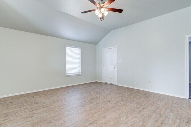 Building Photo - 1303 Kingston St