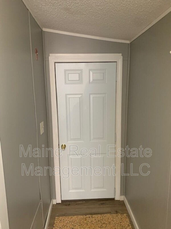 Building Photo - 35 Killdeer Dr