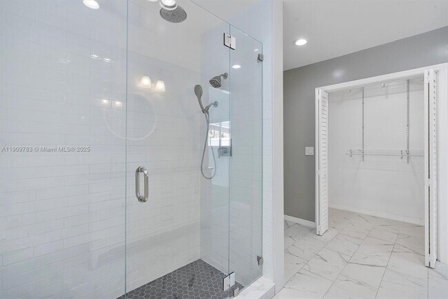 Building Photo - 4309 Jackson St