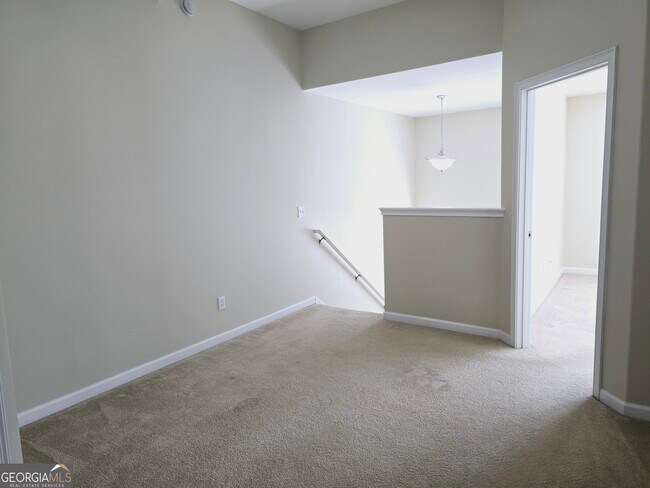 Building Photo - 249 Durham Park Way