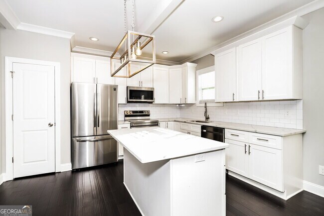 Building Photo - 10 Magan Ct