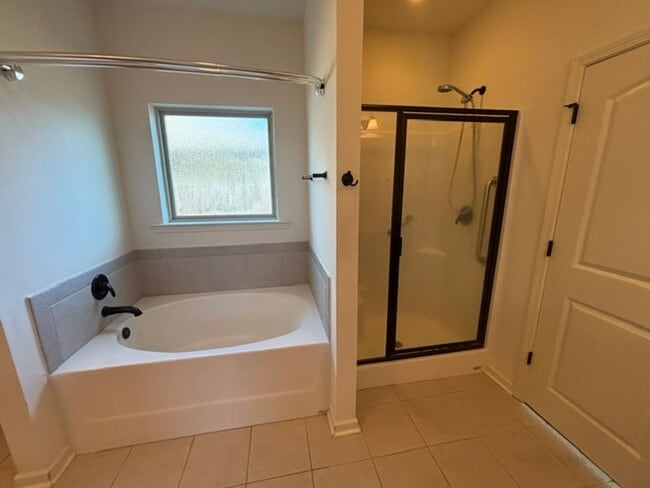 Building Photo - 18328 Crows Nest Dr