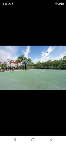 Building Photo - 20914 NW 1st Dr