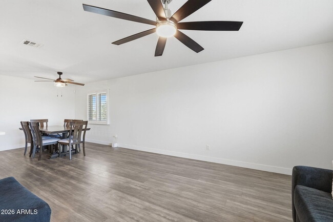 Building Photo - 1628 E Hermosa Dr
