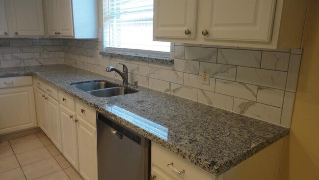 Building Photo - 3266 Enchanted Hollow Ln