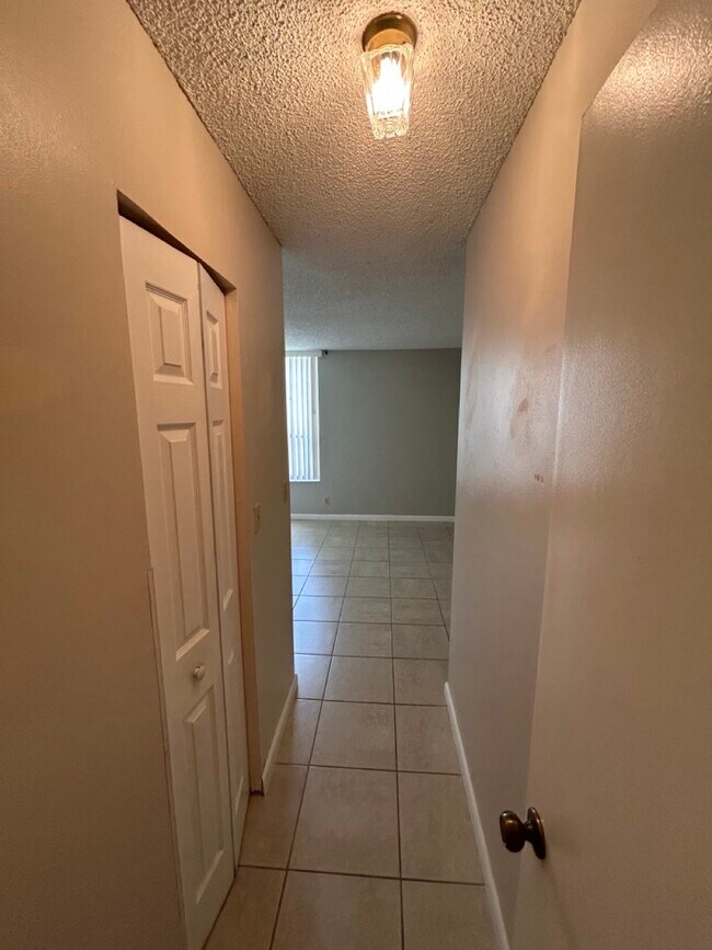 Building Photo - 7173 Orange Dr